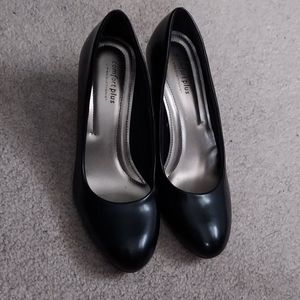 Women's business shoes